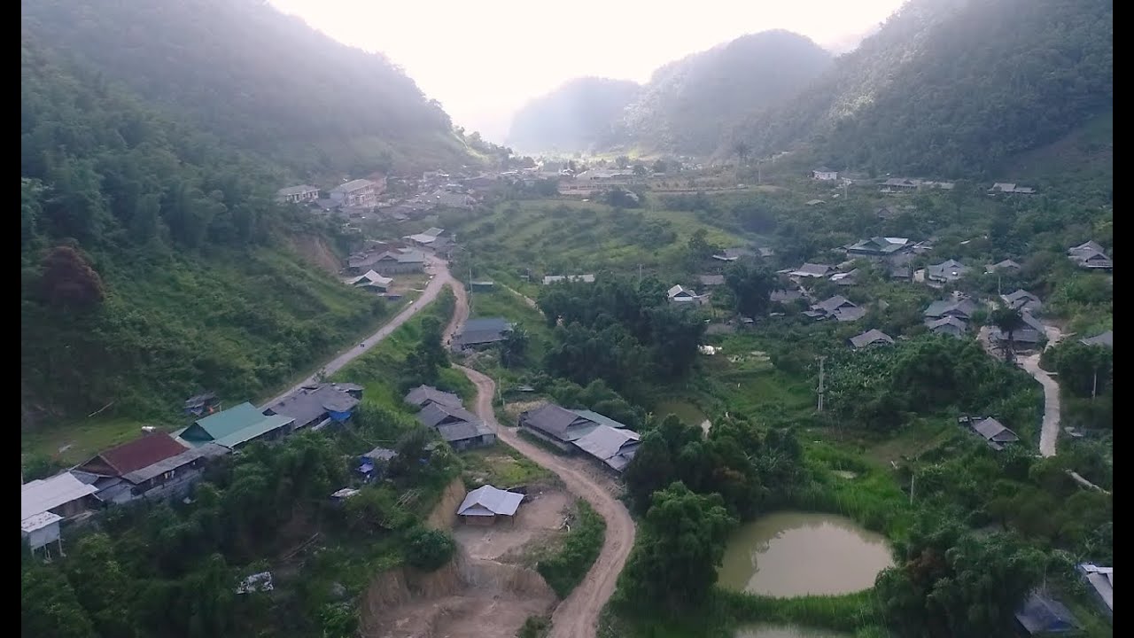 CÙNG BÀ CON CÁC DÂN TỘC MIỀN TÂY XỨ NGHỆ VƯƠN TỚI  ẤM NO, HẠNH PHÚC