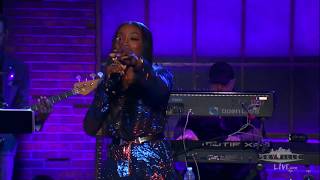 Estelle &quot;Something Good&quot; on Skyville Live