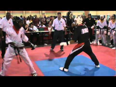 Willie Hicks vs  Jay Brown