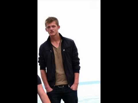 Amzi Manii Ft. MerGim Lekaj - Na E Kallim 2012