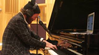 Studio Brussel: Chet Faker - I Want Someone Badly (Jeff Buckley Cover)