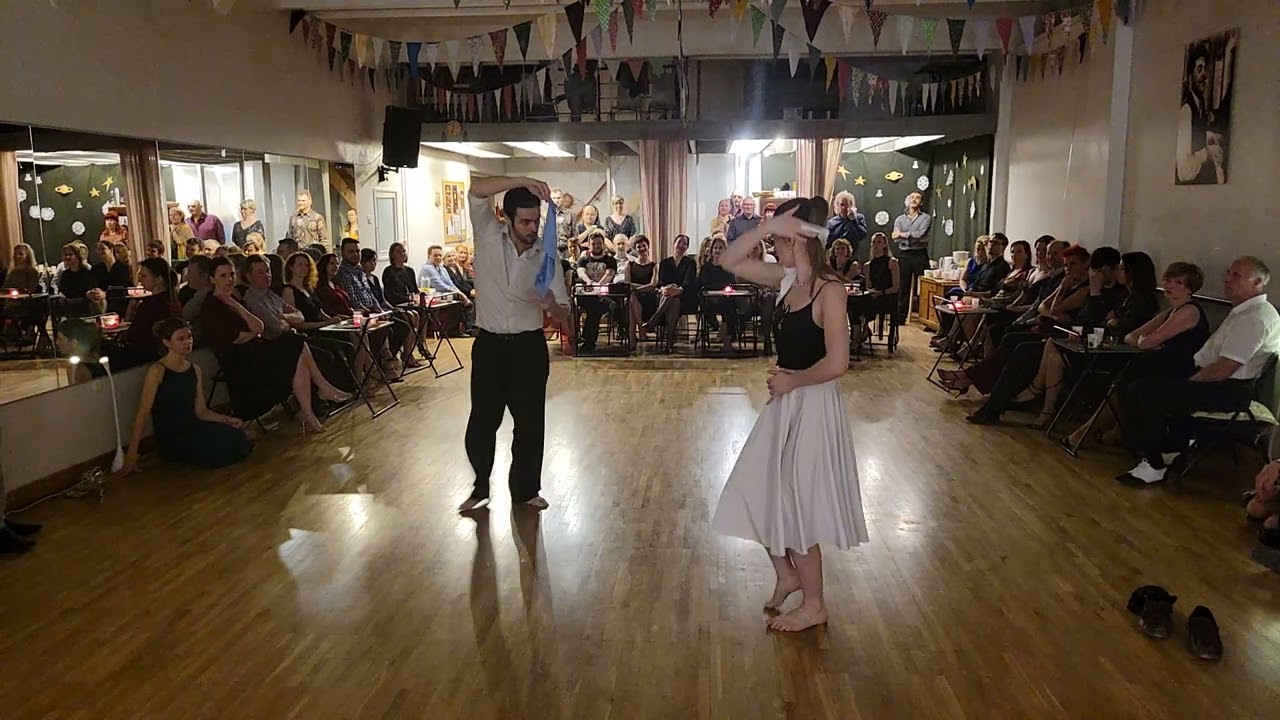 Luis Carpi - Alla Drugova Argentine tango Zamba improvisation