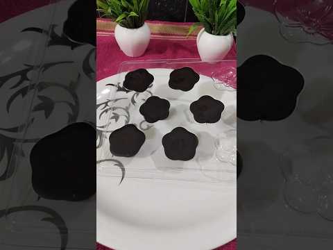 Chocolates series 1 @dark plain chocolate #homemadechocolates #shortsfeed #shorts #trending#ytshorts