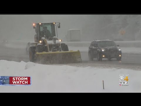 Snow Makes For Rough Morning Commute On The Mass. Pike