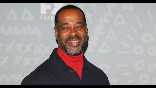 Better Things Actor Alex Désert Replaces Hank Azaria as Carl on The Simpsons video