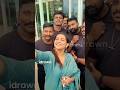 ബൗൺസർമാരുടെ ഒപ്പം സെല്‍ഫിയെടുത്ത് പ�