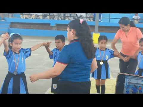 Medalla de Oro para Camila..Campeones mixtos de Indoorfutbol. Sabanilla, Celica-Loja 