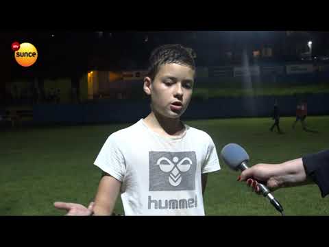 Trening polaznika škole fudbala FK "Šumadija" pod reflektorima