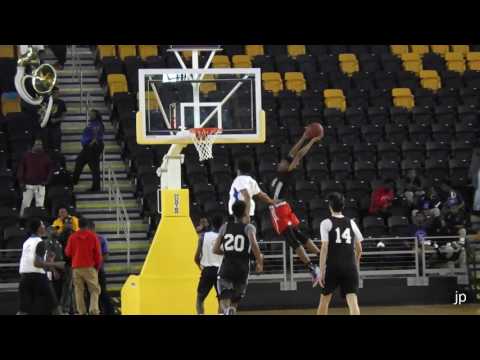 Jourdan Smith reaches WAAAY back to finish monster alley-oop!