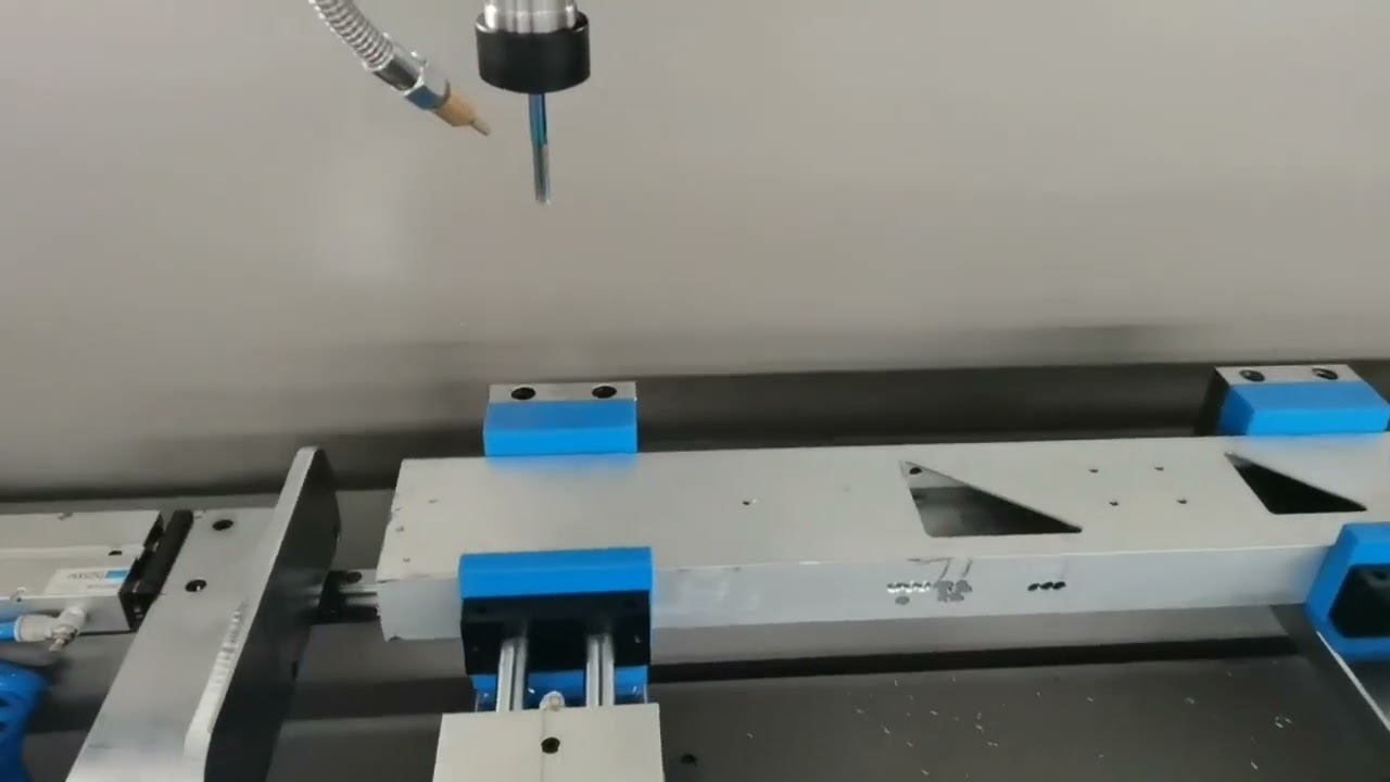 Double-head CNC Drilling And Milling Machine For Aluminum Profile