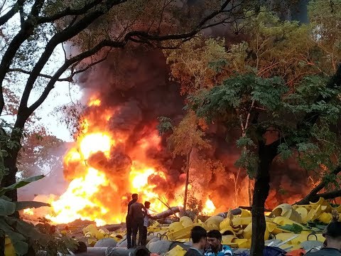 নারায়ণগঞ্জে বিআইডব্লিউটিএ’র গোডাউনে ভয়াবহ অগ্নিকাণ্ড, ক্ষয়-ক্ষতি ১৫ কোটি টাকা