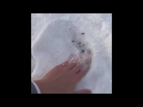 Snow ASMR || snow sounds || fluffy snow play|| snow walking sounds