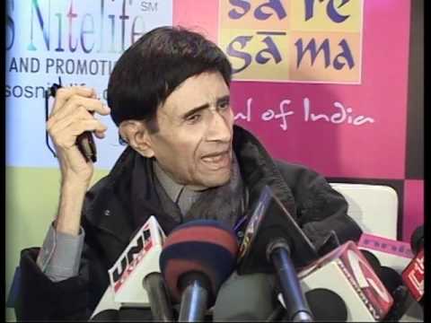 Dev Anand Gets Nostalgic With Hum Dono Rangeen - Latest Bollywood News