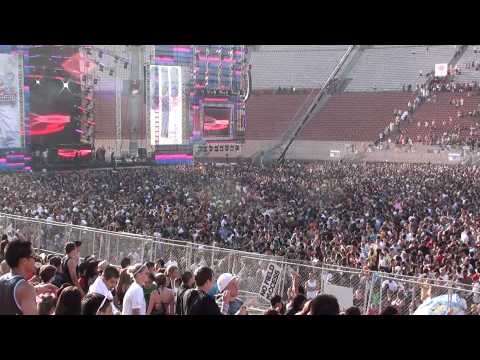 Will.I.Am - C'Mon @ E.D.C. 2010 Los Angeles [HD]