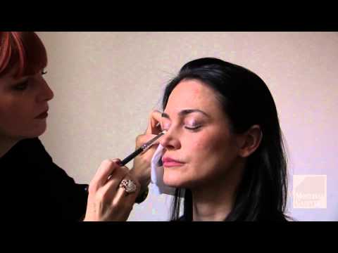 Lucie Laurier gets made up