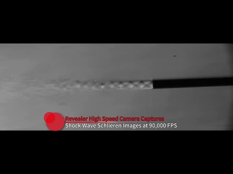 90,000fps(90,000コマ/秒)のシュリーレン衝撃波画像