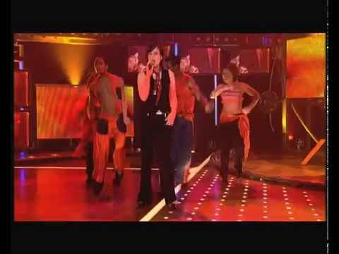 Marieke singing "Walking on sunshine" by Katrina and the waves - Liveshow 5 - Idols season 1