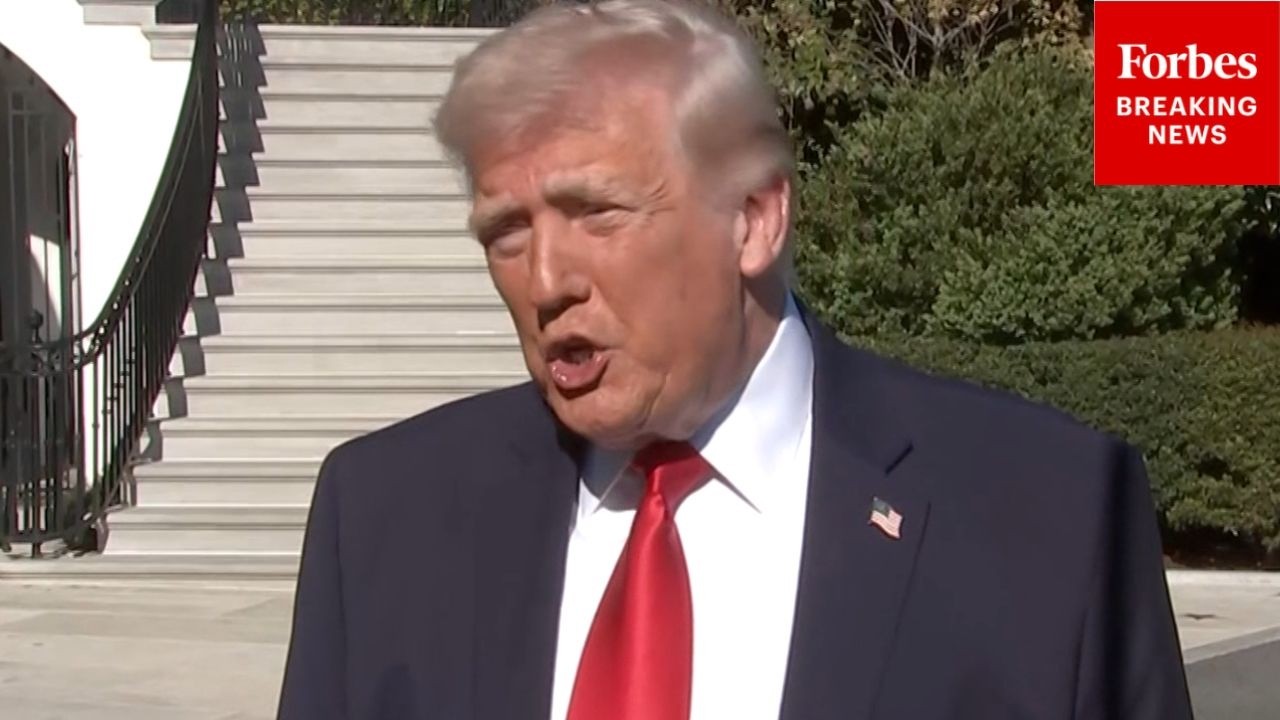Video | JUST IN: Trump Says 'Whether Me Make A Deal Or Not Makes No Difference To Me' Amid Iran Talks