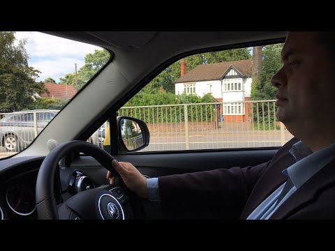 Battle of the Brits - Mini 60th Anniversary Vs MG3 Driving