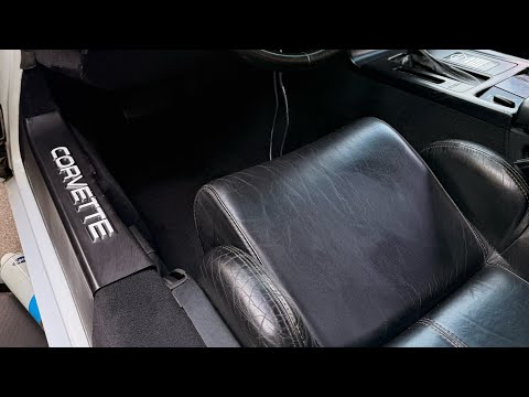 Thumbnail for Detail van talk & early 90s C4 Corvette walk around  by Chevrolet, Sports car, video, Corvet, Corvett, Car, Vehicle, Van, vide, video i