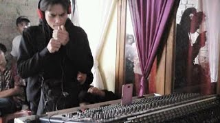 Download lagu Mega Hideung🎵|| Live Panggung Voval; Ceu Tarsih mp3