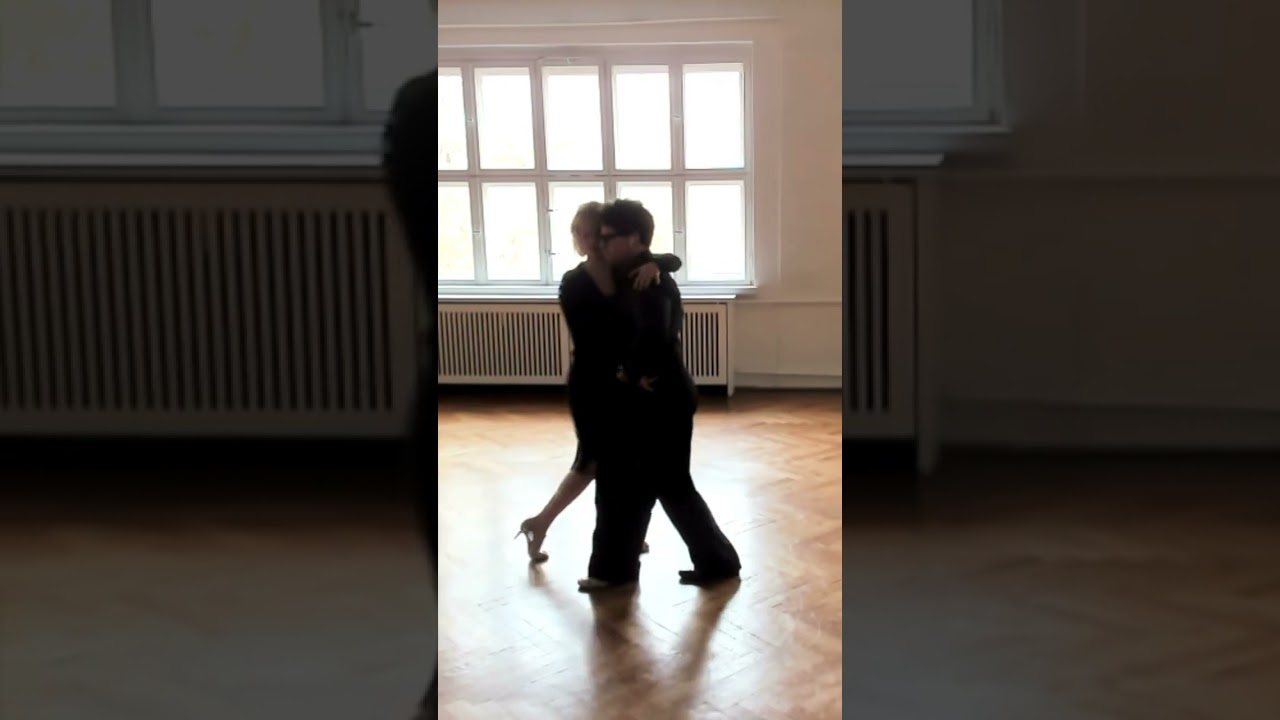 Canyengue - Giro to the left - Argentine Tango