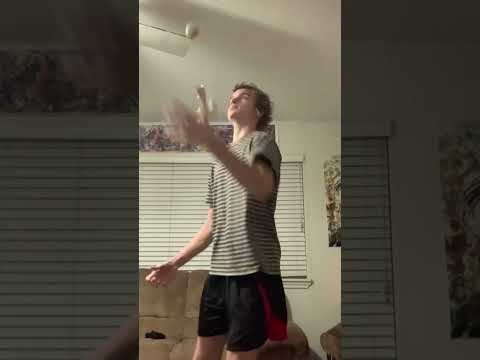 Double whirly feels so clean 😮‍💨 #hype #kendama #ken #kendamatrick #trick #viral #NAKO