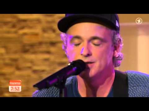 Fran & Andy of Travis play "Warning Sign" on ARD Morgenmagazin