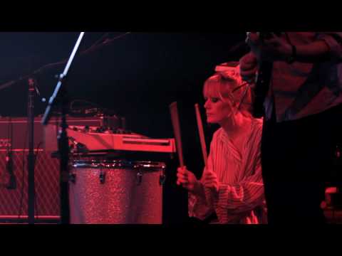 Throwing Stones - Shout Out Louds