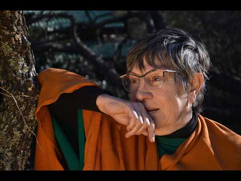 TRABAJO  -   Columna María Teresa ANDRUETTO