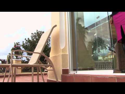 Glass Curtains® Side Lock System