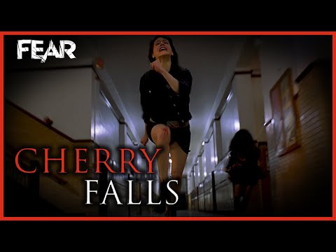 The Killer Chases Brittany Murphy | Cherry Falls (1999) | Fear