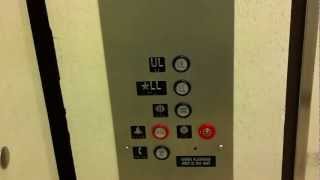 preview picture of video 'Dover Oildraulic Elevator in jcpenney in Rockaway Townsquare in Rockaway/Dover, NJ'