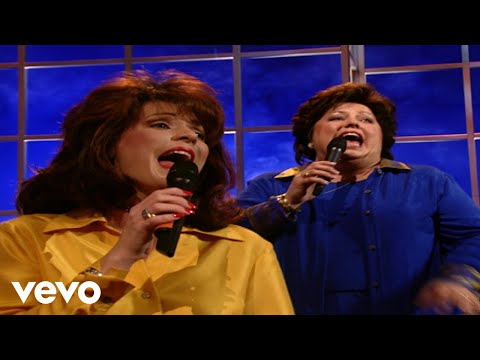 Bill & Gloria Gaither - Then the Answer Came [Live] ft. John Starnes