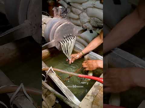 Recycling Waste Plastic to Make White Pellets