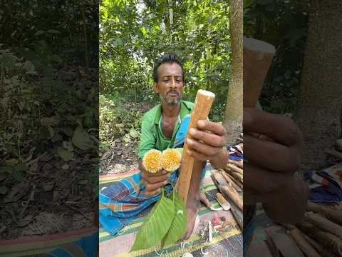 Ancient Crafting Skill: Flowers Made from Natural River Plants