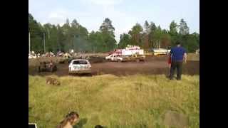preview picture of video '2014 Pine Point Demolition Derby-Full Size heat'