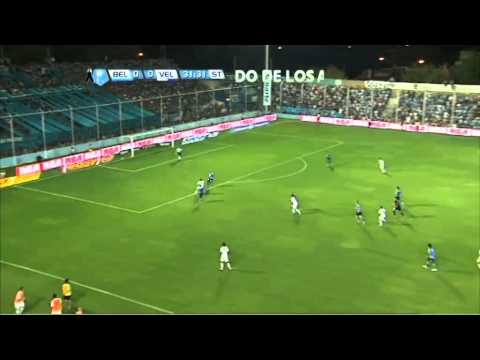 Ocasión de gol para Vélez.  Belgrano 0 Vélez 0. Torneo Final 2013.