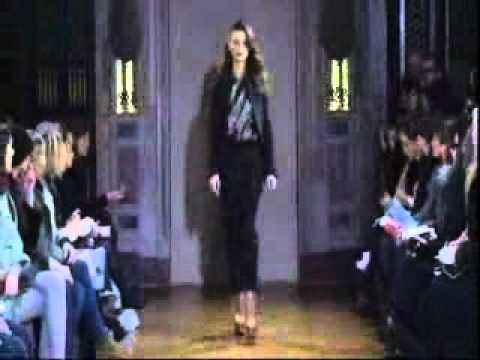 ANNE VALÉRIE HASH WOMEN PRÊT-À-PORTER FW 2011-2012 PFW