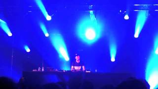 Aeroplane - Vito De Luca - Live Marsatac 2010 - 720p Stéréo HQ