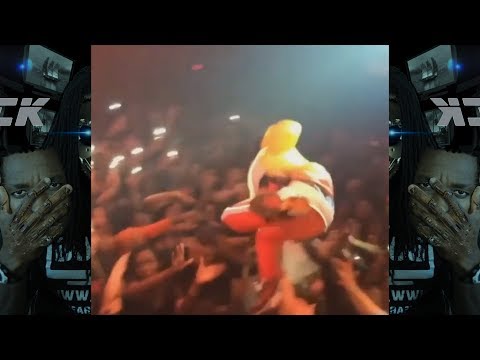 KODAK BLACK CROWD SURF FAIL! FANS ATTACK HIM IN THE CROWD