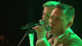 Ný dönsk spilar Ég brosi til þín á Sjálfshátíð í sjónvarpssal