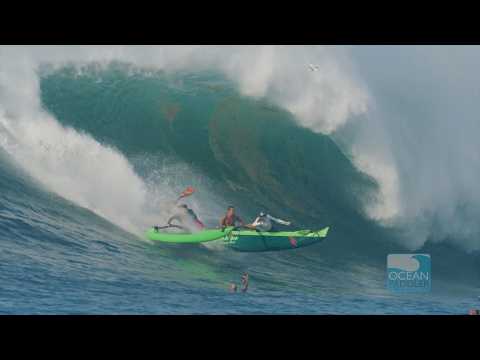 Extreme Canoe Surfing Waimea Bay with Ikaika Kalama, Mikey Redd and  Mark Healey - Heavy Action