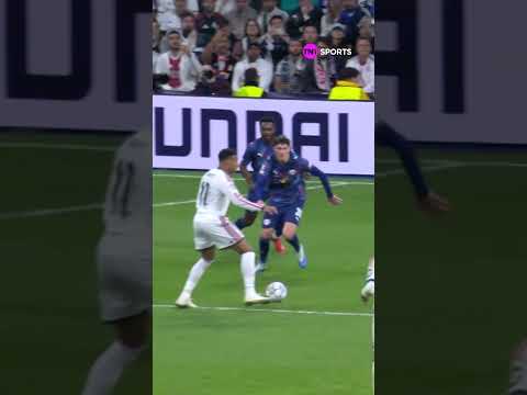 GOLAÇO DO MBAPPÉ! AQUELE CHUTE EM ARCO QUE É MARCANTE DO FRANCÊS CONTRA O LEIPZIG #shorts