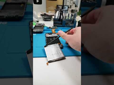 Samsung Batteries Are EZ To Remove&hellip; #shorts