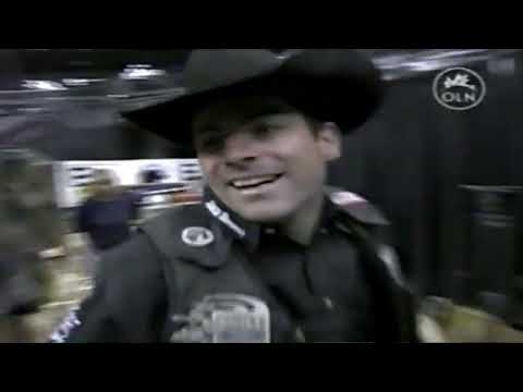 Brendon Clark vs Indian Outlaw - 04 PBR Columbus (88 pts)