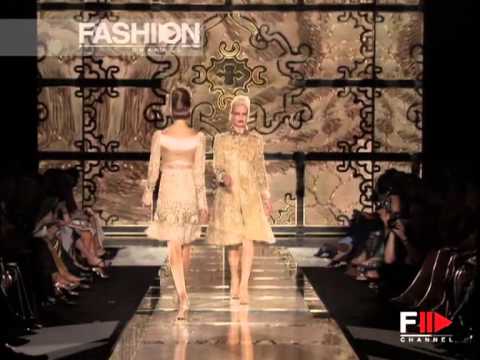 Fashion Show "Valentino" Autumn Winter 2006 / 2007 Haute Couture 2 of 4 by Fashion Channel