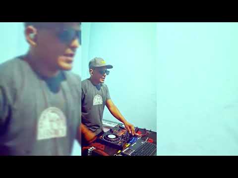 MIX REGGAETON RETRO SET LIVE DJ NEOX VOL 1 (ven bailalo,gata fiera,ayer la vi,don omar,daddy yankee
