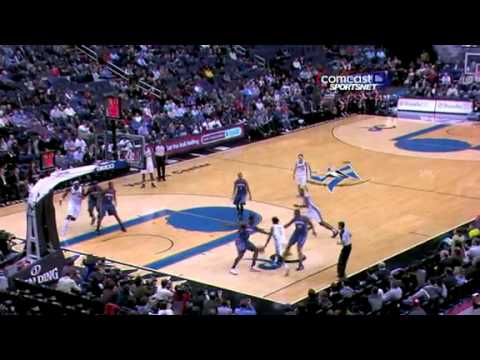 Nick Young crossover between two defenders for the one hand dunk vs Charlotte Bobcats