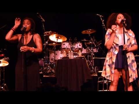 Floetry - Fantasize (Floetry Reunion Tour Philadelphia 7-26-15)